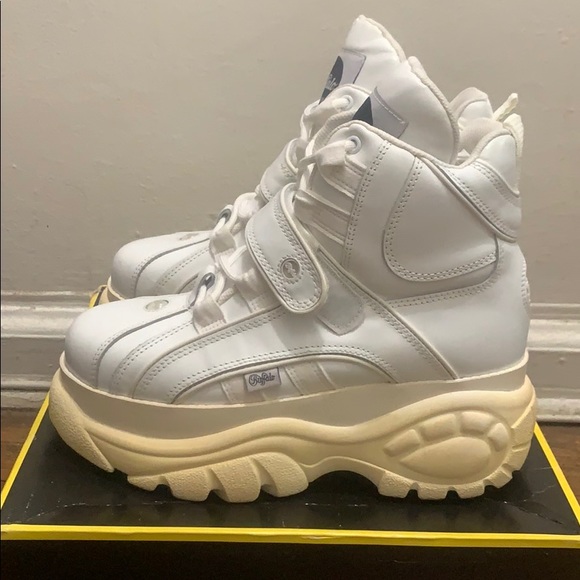 Buffalo London 1348-12 2.0 White - Picture 1 of 8